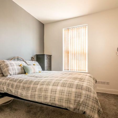 Platform Avenues Apartment 2 With Free Street Parking Kingston upon Hull Exterior foto